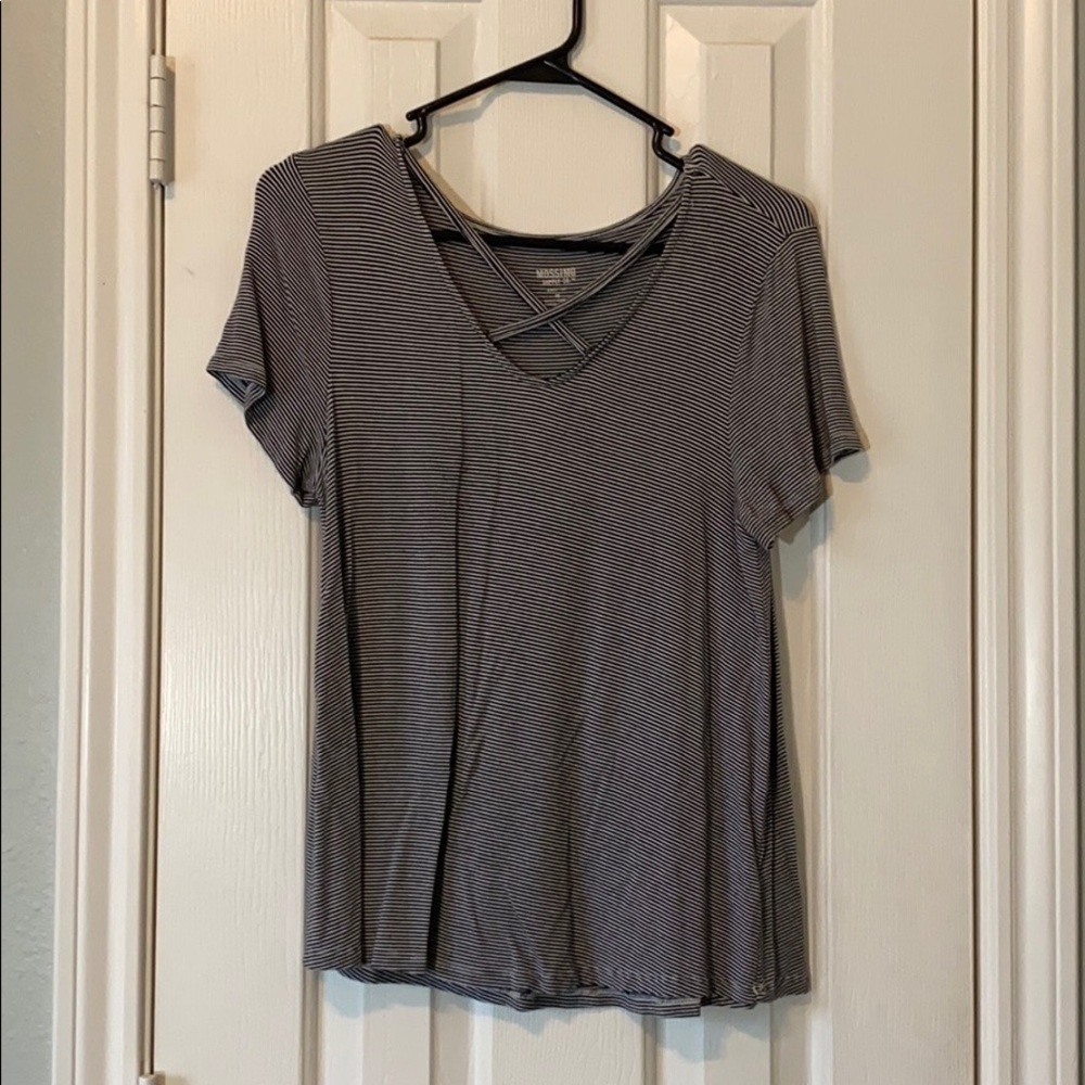 Striped cross neck tee